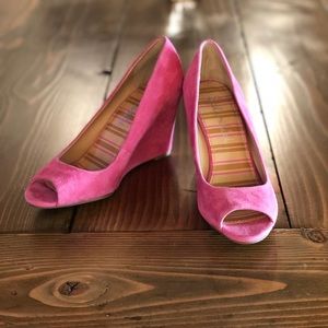 SPLENDID Pink Suede Wedges